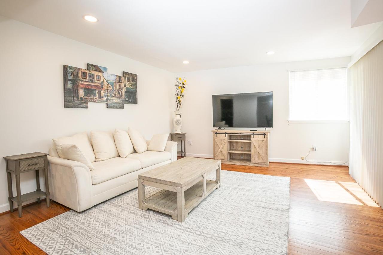 Comfy And Cozy-Min To National Mall Great Location Apartment Arlington Luaran gambar